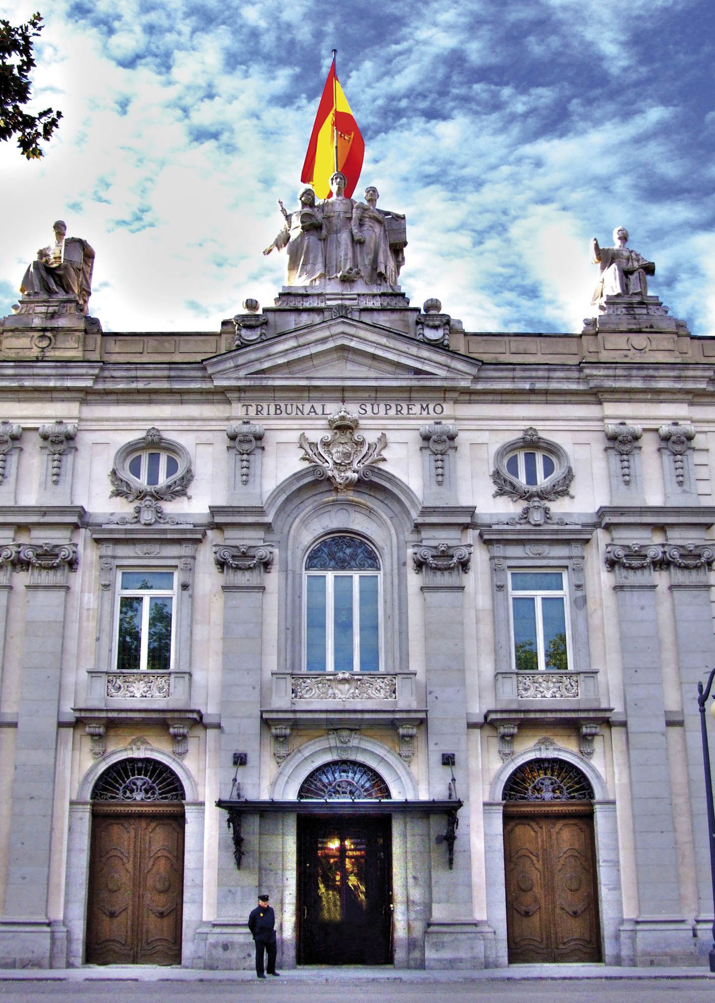 Servicios jurídicos del sindicato avanza estudian reclamar las horas de guardia extra para los residentes