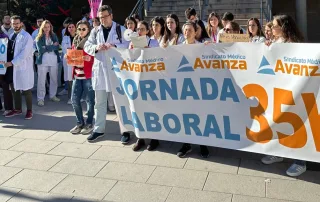 Concentración de médicos en el Hospital Universitario Doctor Peset de València durante la huelga médica de enero de 2026 (Sindicato Médico Avanza)